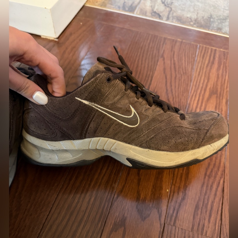 Vintage Nike T-Lite V nubuck 2007 Mocha Suede Tennis Shoes Size Men’s 9 - Picture 5 of 6